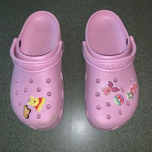 Womens size 9 Crocs (size 7 men)